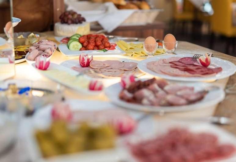 Central Boutique Hotel Бад Мергентхайм Екстериор снимка