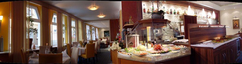 Central Boutique Hotel Бад Мергентхайм Екстериор снимка